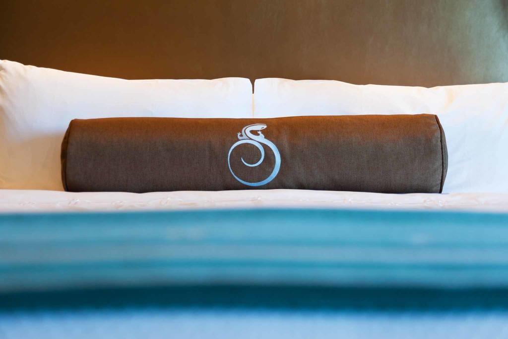 Estate King Guest Room